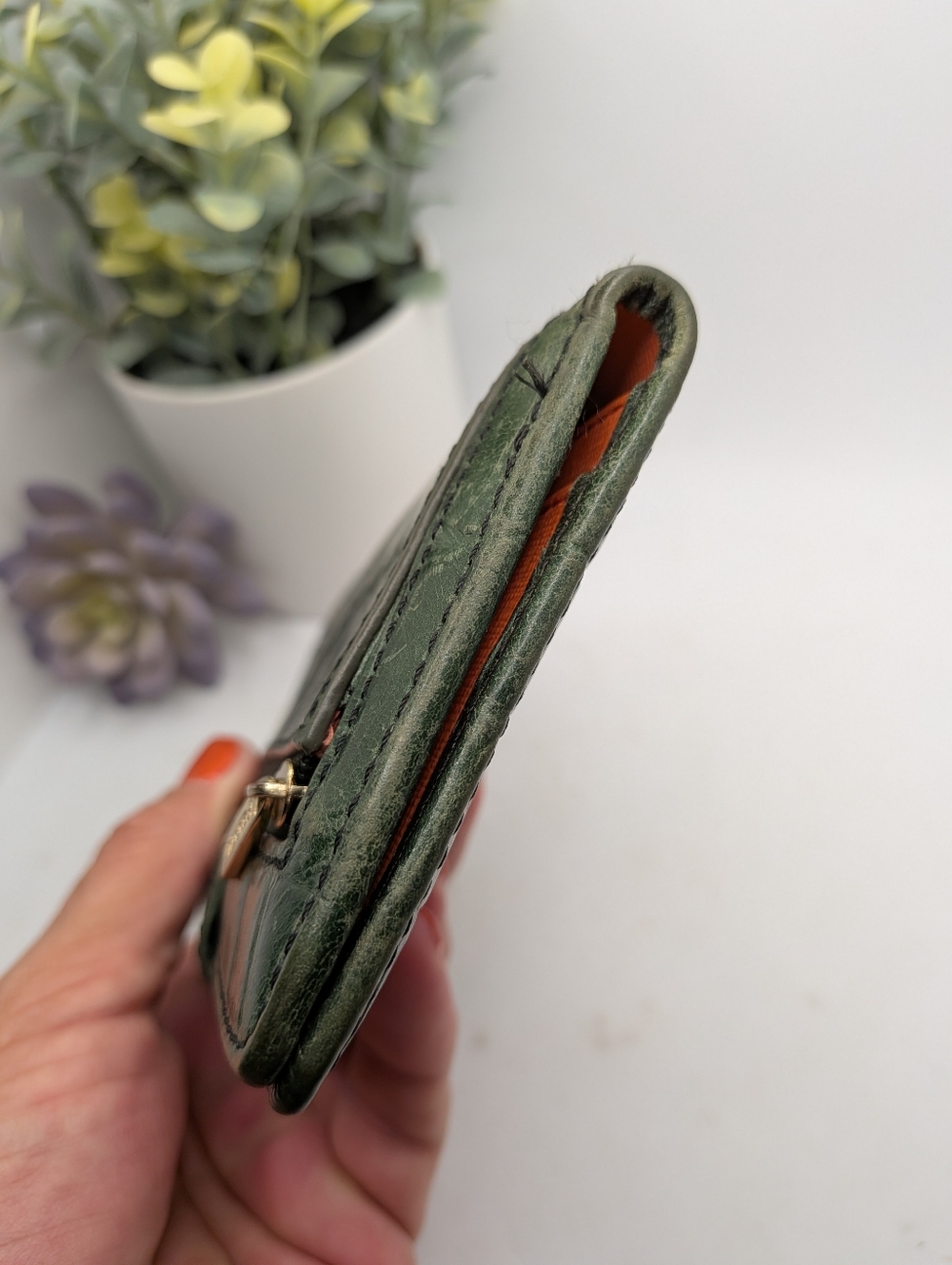 Fossil Green Croc Embossed Leather Slim Tab Wallet - Coral/ Orange Interior - Picture 4 of 7